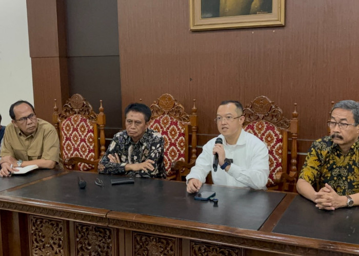 Kemdiktisaintek Tunjuk Prof Ali Rokhman Sebagai Plt Rektor Unsoed di Masa Transisi
