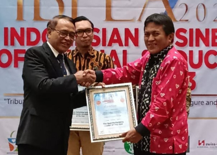 Heru Setyawan Raih Penghargaan Top Performing Leader of The Year 