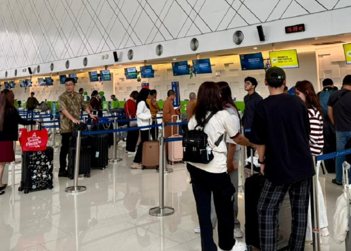 Arus Mudik Lebaran 2026 Dongkrak Trafik Penumpang di Bandara Ahmad Yani Semarang