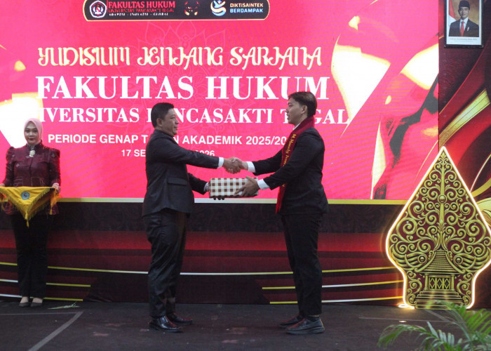 Terbang Tinggi Menembus Angkasa, 106 Calon Sarjana Hukum UPS Tegal Resmi Dilepas