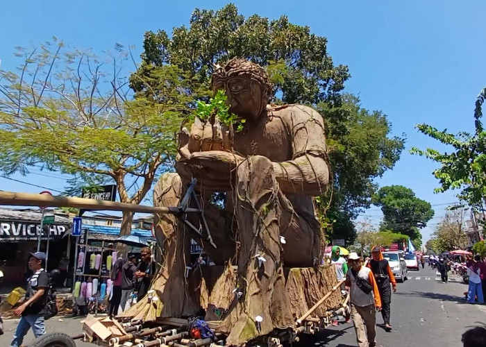 Karnaval Purworejo, Saat Sampah Disulap Jadi Pesan untuk Menyelamatkan Bumi