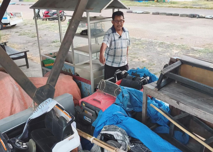 Mainan Aki Rp8,9 Juta Raib Cuma dalam Semalam, PKL Alun-Alun Kembangjoyo Pati Geram Pertanyakan Janji Keamanan
