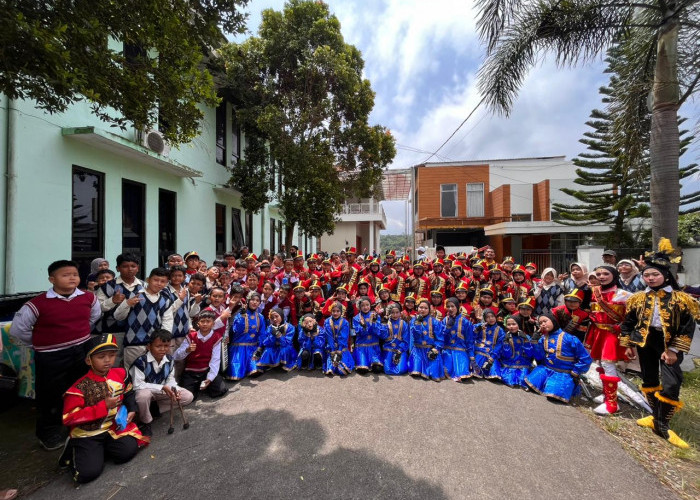 Gita Swara Walidah SD Aisyiyah Slawi Boyong 3 Trophy pada Ajang Brebes Marching Band Competition