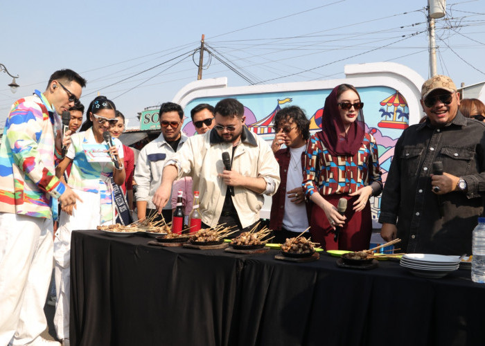 Bawa Artis Lomba Makan Sate, Wali Kota Tegal 'Gaspol' Promosikan Kuliner Khas Kota Bahari di Karnaval SCTV