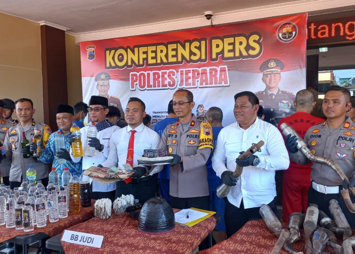 Arena Judi Dadu di Jepara Dikosek  Polisi, Lima Penjudi Amatiran Ditangkap