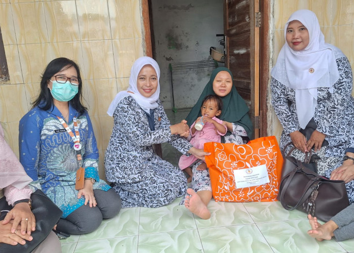 Bantu Ibu Hamil Terdampak Banjir, IBI Kota Tegal Terjun Langsung