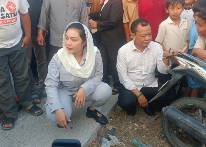 Jalan Mulus Gerakkan Perekonomian, Bupati Brebes Paramitha Disambut Riuh saat Cek Hasil Perbaikan Jalan 