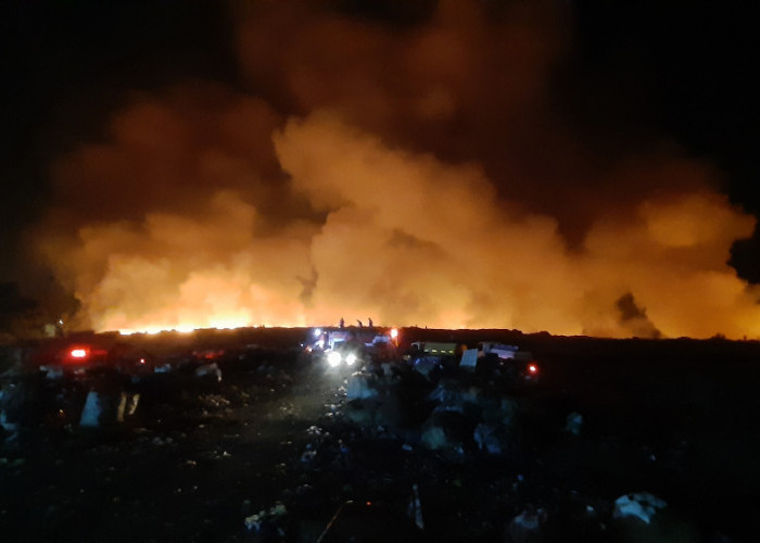 TPA Jatibarang Semarang Kembali Terbakar, Api Merembet ke Tiga Zona dan 50 Petugas Dikerahkan