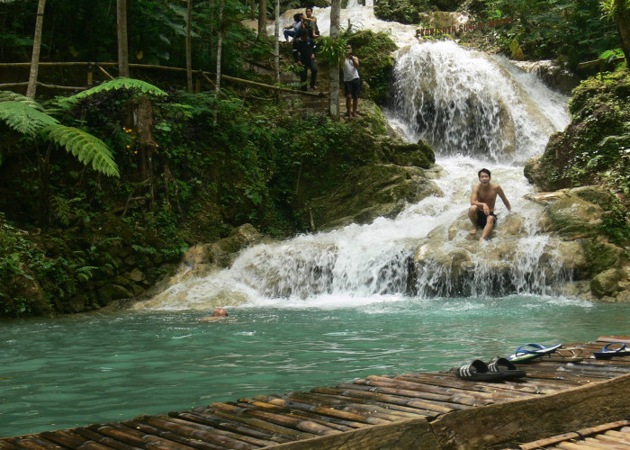 Eksplorasi Sungai Mudal Kulon Progo; Rasakan Sensasi Air Terjun dan Pemandian Alami! Tiketnya Hanya 3ribuan