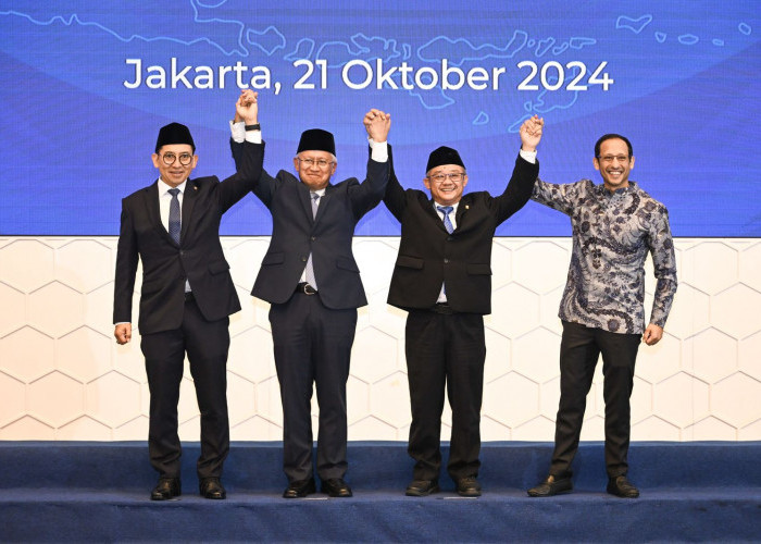 Tak Lagi Menjabat di Kemendikbudristek, Nadiem Makarim Legowo Serahkan Tongkat Estafet ke Tiga Menteri Baru