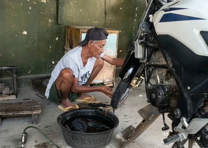 Bansos Tukang Tambal Ban Disetop Terdata Punya Mobil, Dinsos Blora Buka Suara