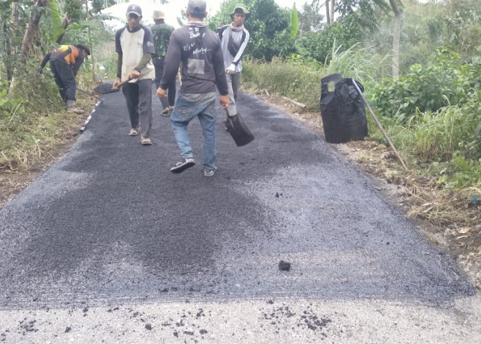 Jelang Idul Fitri, Jalan Perbatasan Antardesa di Kabupaten Pemalang Diaspal