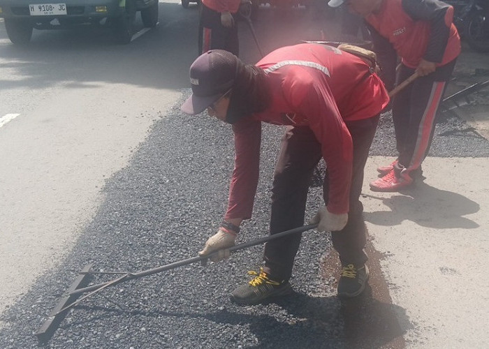 Gerak Kilat! 9 Titik Jalan Rusak di Semarang Langsung Diperbaiki dalam Sehari, Warga Kini Lebih Aman