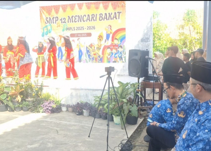 MPLS, SMP Negeri 12 Kota Tegal Gelar Pentas Seni