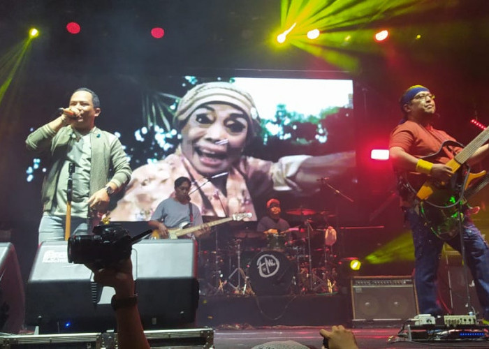 Suka Cita Sambut Hari Jadi Kudus ke 475, Konser Wali Band Hibur Warga Kota Kretek