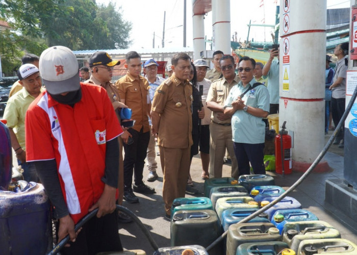 Respon Cepat Keluhan Nelayan Tegal dan Brebes, Ahmad Luthfi Bereskan Masalah BBM 