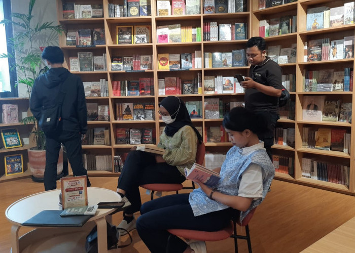 Literasi Bangkit di Semarang, Gramedia Jalma Tawarkan Pengalaman Membaca yang Tak Bisa Digantikan Gadget