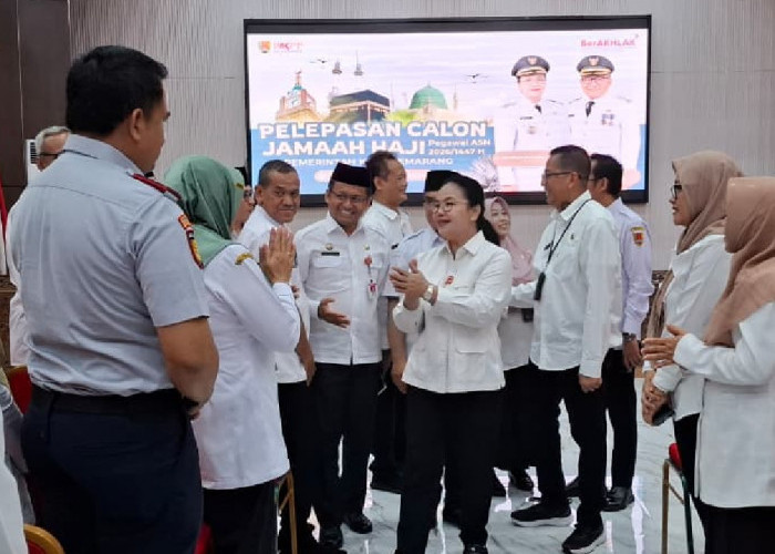 63 ASN Pemkot Semarang Diberangkatkan ke Tanah Suci, Wali Kota Tekankan Peran Teladan dan Pelayanan Jemaah