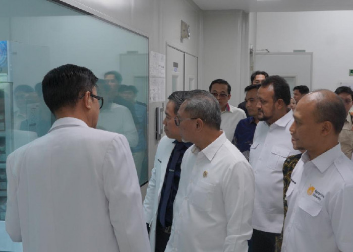 Menko Pangan Tinjau SSCR Semarang: Dorong Riset Stem Cell untuk Perkuat Ketahanan Pangan Berbasis Bioteknologi