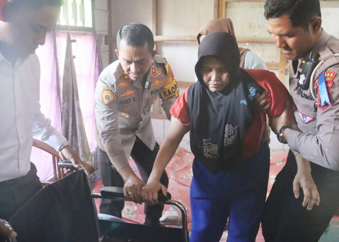 Dapat Bantuan Kapolres Pemalang, Impian Nurjanah Miliki Kursi Roda Terwujud