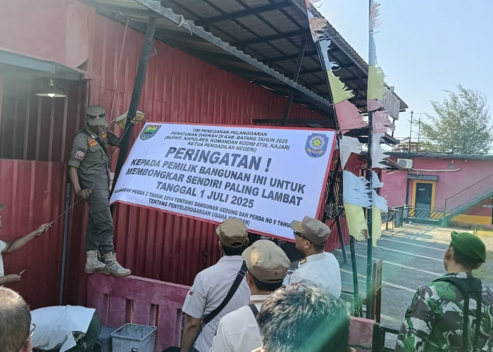 Pemkab Batang Ultimatum Bangunan Karaoke di Pantai Sigandu: Harus Rata Setelah 1 Juli 2025