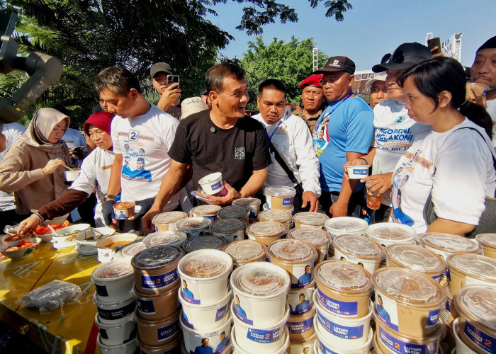 Kondisi Kurang Fit, Ahmad Luthfi Ikut Senam dan Sarapan Bareng di Alu-Alun Bung Karno