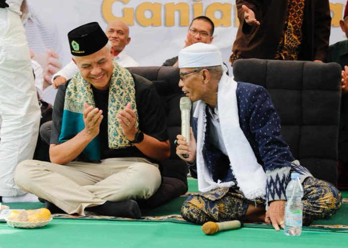Ulama dan Ribuan Warga Lampung Doakan Ganjar Menang Satu Putaran