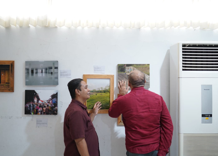 Pameran Kolaborasik 2025 Universitas Harkat Negeri Sampaikan Pesan Tanpa Batasan 