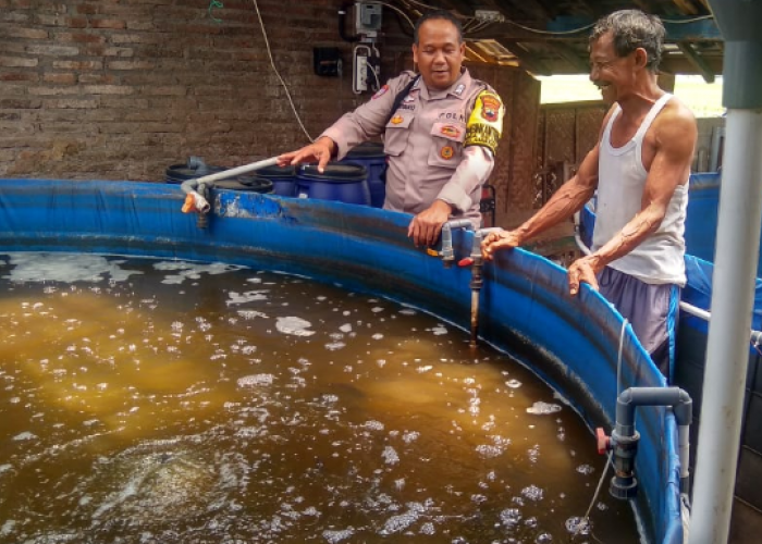 Bhabinkamtibmas Polsek Ambarawa Sambang Budidaya Ikan Milik Warga Bejalen Kabupaten Semarang