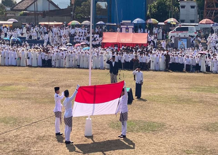 Bupati Faiz Tantang Santri Batang: Jago Ngaji Saja Nggak Cukup, Teknologi Juga Harus Dikuasai!