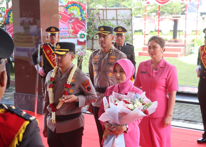 Tradisi Farewell Kapolres Demak, Pisah Sambut AKBP Ari Cahya ke AKBP Arrizal Samelino 