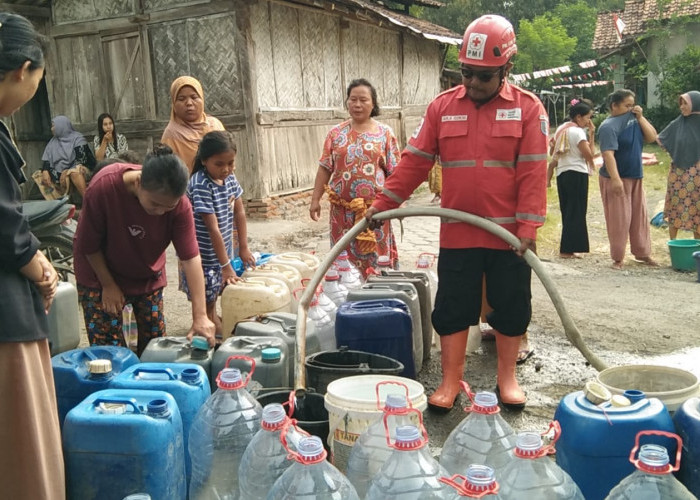 Kekeringan, PMI Kabupaten Tegal Dropping Air Bersih