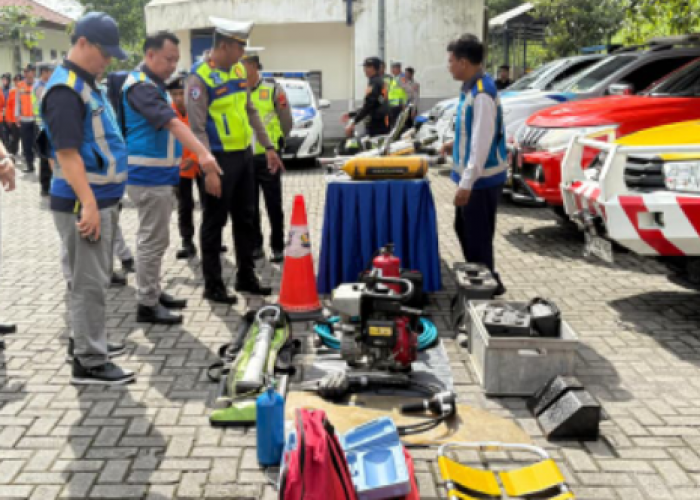 Bersama TMJ, Satlantas Polres Semarang Penyamaan Persepsi Penanganan Laka Lantas Hadapi Nataru 2025/2026