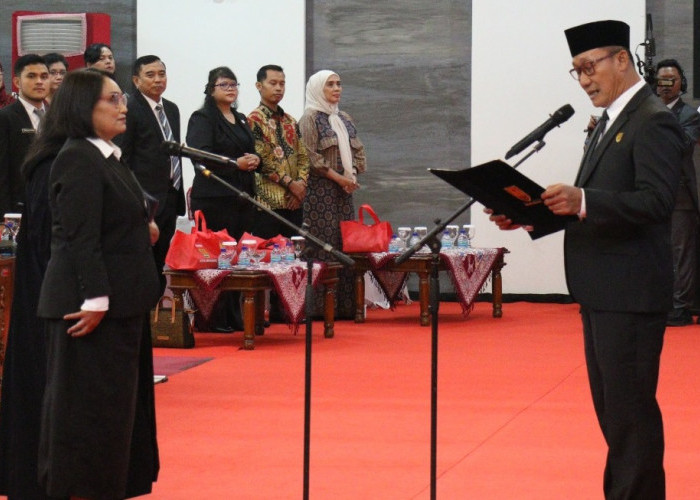 Endang Retnawati Resmi Dilantik Jadi Anggota DPRD Kota Semarang Gantikan Almarhum V Djoko Riyanto
