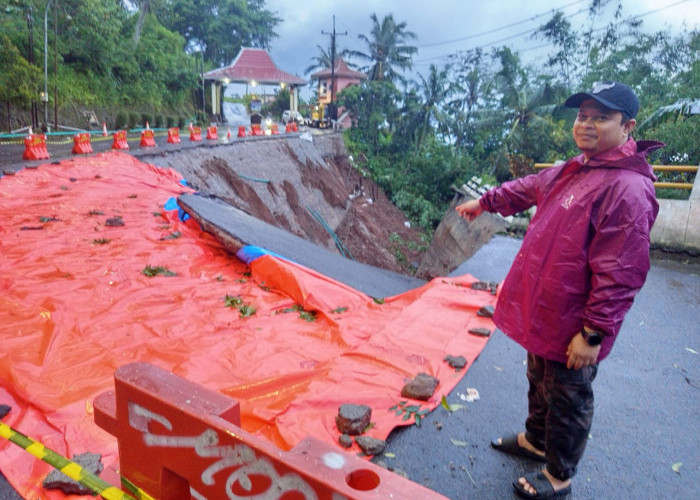 Perbaiki Longsor di Wisata Religi Sunan Muria, Pemprov Jateng Guyur Dana Rehabilitasi Rp10 Miliar 