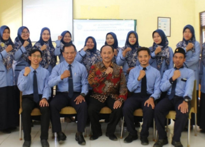 SMP Muhammadiyah 1 Kota Tegal Tingkatkan Kompetensi Guru