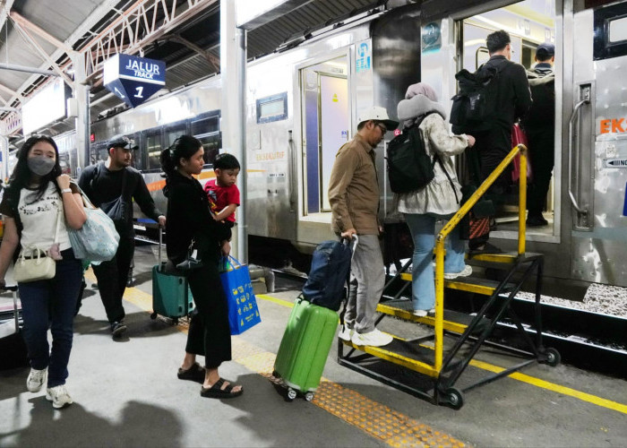 Penumpang Stasiun Pekalongan Tembus 3.990 Orang Awal Mudik Lebaran 2026