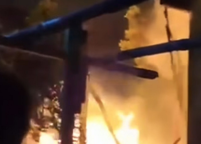 Dapur Rumah Berbahan Kayu Jati Milik Lansia di Godong Ludes Terbakar, Kerugian Ditaksir Capai Rp 50 Juta