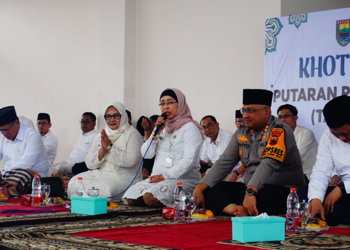 Ikhtiar Spiritual, Pemkab Batang Gelar Khotmil Quran di Islamic Center