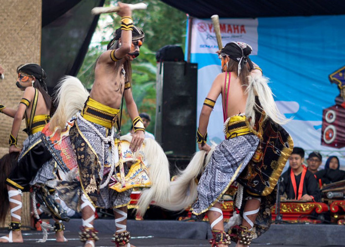 Parakan Night Festival Jadi Magnet Ekonomi Baru di Temanggung, Yamaha Hadirkan Gear Ultima