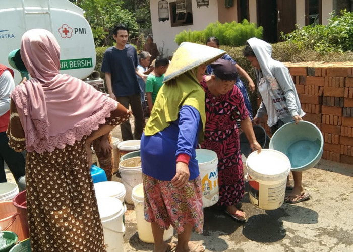 Sebanyak 888 Ribu Liter Air Bersih Digelontorkan dari PMI Kabupaten Tegal 