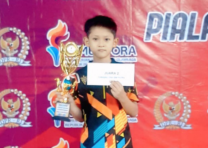 Siswa SD Al Irsyad Tegal Juara II Turnamen Bulutangkis Piala Kemenpora 2025