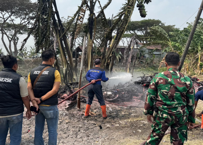 21 Unit Sepeda Motor Hangus Terbakar di Area Parkir Pabrik RCL Demak, Ini Penyebabnya