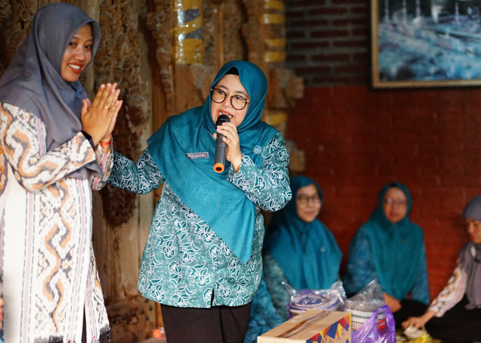 Istri Bupati Pati Bongkar Tips Hindari Anak Kecanduan HP 