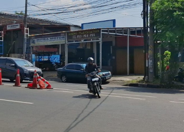 Dishub Perketat Pengawasan Pembatas Jalan Kedungmundu, Praktik “Pak Ogah” Disorot
