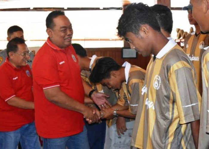 Selamat Bertanding! Bupati Grobogan Lepas Tim Persipur Berlaga di Liga 4 Jawa Tengah