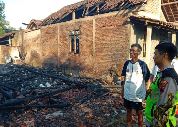 Kebakaran Rumah di Gubug Grobogan Diduga Akibat Korsleting Listrik, Kerugian Ditaksir Capai Rp70 Juta