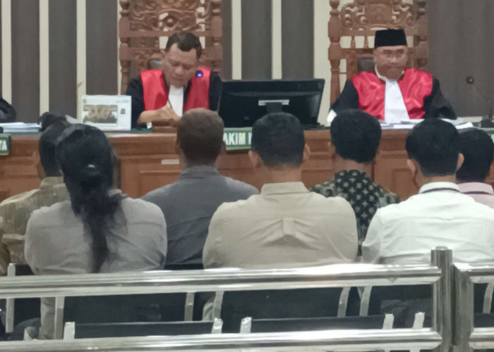 Fakta Baru Sidang Sudewo: Saksi Ungkap Perbaikan Jalan Depan Rumah Bupati Pati Non-aktif bukan Gratifikasi