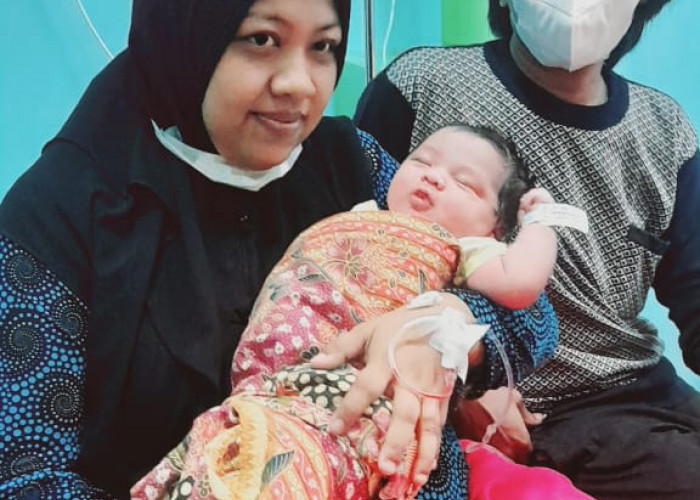 Alhamdulillah, Bayi Seberat 5,1 Kg Dilahirkan Normal di Kabupaten Tegal 