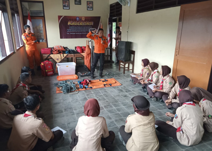 BPBD Kabupaten Tegal Bekali Anggota Pramuka Penegak Penanganan Bencana